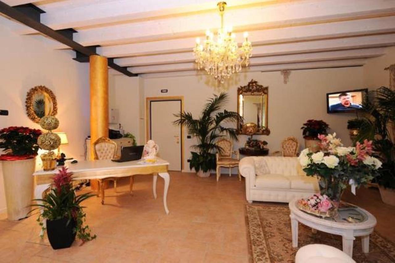 Residence Ca Di Capri Bussolengo Eksteriør bilde
